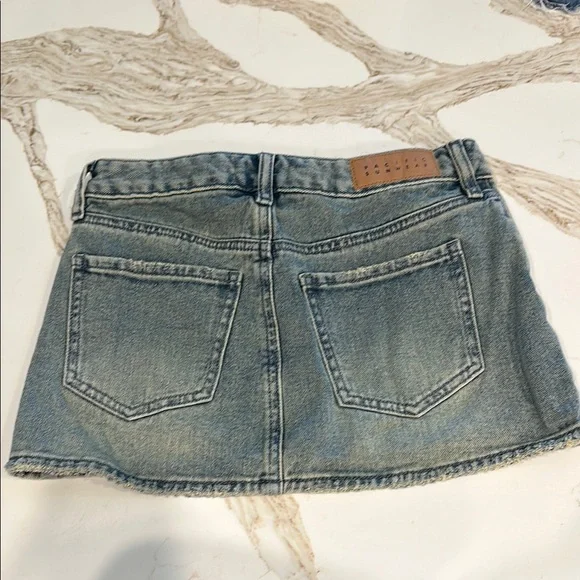 PacSun Light Blue Denim Mini Skirt WORN TWICE - Picture 2 of 3